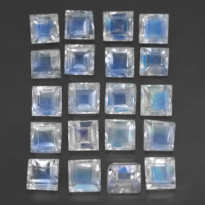 Achetez naturel 3,30ct bleue pierre de lune arc-en-ciel gems, carré, en provenance inde chez gemselect. en stock, livraison internationale!
