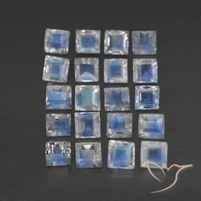 Shop natural 3.03ct Blanc bleuâtre Pierre de lune arc-en-ciel gems, Carré, from Inde at GemSelect. In stock, global shipping!