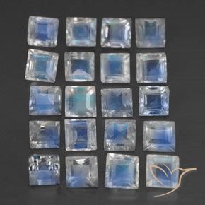 Shop natural 3.03ct Blanc bleuâtre Pierre de lune arc-en-ciel gems, Carré, from Inde at GemSelect. In stock, global shipping!