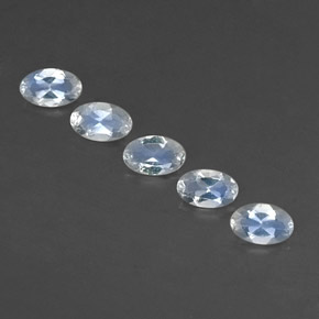 Achetez naturel ct blanc pierre de lune arc-en-ciel gems, coupe ovale, en provenance sri lanka (ceylan) chez gemselect. en stock, livraison internationale!