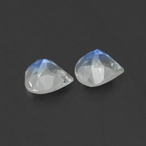 Achetez naturel ct blanc pierre de lune arc-en-ciel gems, en forme de poire, en provenance inde chez gemselect. en stock, livraison internationale!
