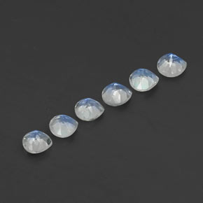 Achetez naturel 1,31ct blanc pierre de lune arc-en-ciel gems, en forme de poire, en provenance inde chez gemselect. en stock, livraison internationale!