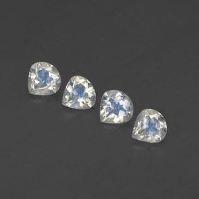 Achetez naturel 1,33ct blanc bleuté pierre de lune arc-en-ciel gems, en forme de poire, en provenance inde chez gemselect. en stock, livraison internationale!