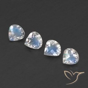 Shop natural 1.35ct Blanc bleuâtre Pierre de lune arc-en-ciel gems, En forme de poire, from Inde at GemSelect. In stock, global shipping!
