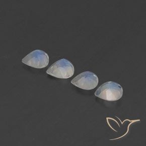 Shop natural 1.48ct Blanc bleuâtre Pierre de lune arc-en-ciel gems, En forme de poire, from Inde at GemSelect. In stock, global shipping!