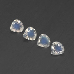 Achetez naturel 1.33ct Blanc bleuâtre Pierre de lune arc-en-ciel gems, En forme de poire, En provenance Inde chez GemSelect. En stock, livraison internationale!