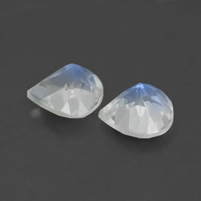 Achetez naturel ct blanc pierre de lune arc-en-ciel gems, en forme de poire, en provenance inde chez gemselect. en stock, livraison internationale!