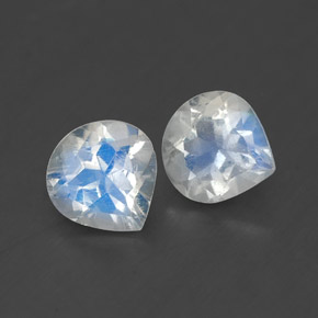 Achetez naturel ct blanc pierre de lune arc-en-ciel gems, en forme de poire, en provenance inde chez gemselect. en stock, livraison internationale!