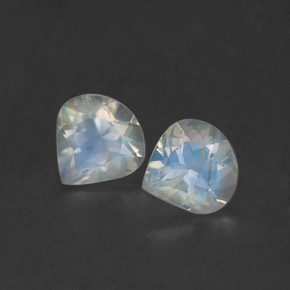 Achetez naturel ct blanc pierre de lune arc-en-ciel gems, en forme de poire, en provenance inde chez gemselect. en stock, livraison internationale!