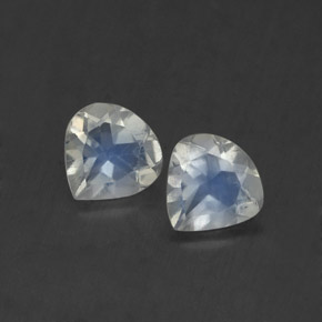 Achetez naturel ct blanc pierre de lune arc-en-ciel gems, en forme de poire, en provenance inde chez gemselect. en stock, livraison internationale!
