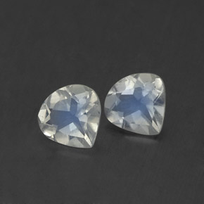 Achetez naturel ct blanc pierre de lune arc-en-ciel gems, en forme de poire, en provenance inde chez gemselect. en stock, livraison internationale!