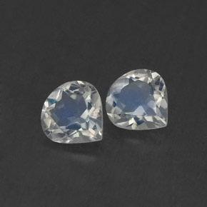 Achetez naturel ct blanc pierre de lune arc-en-ciel gems, en forme de poire, en provenance inde chez gemselect. en stock, livraison internationale!