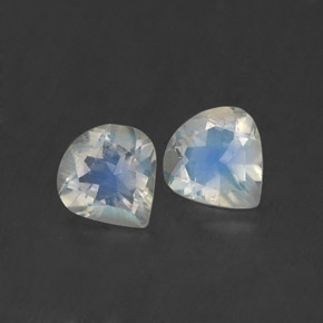 Achetez naturel ct blanc pierre de lune arc-en-ciel gems, en forme de poire, en provenance inde chez gemselect. en stock, livraison internationale!
