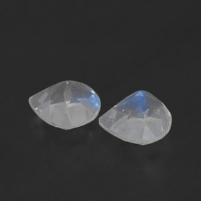 Achetez naturel ct blanc pierre de lune arc-en-ciel gems, en forme de poire, en provenance inde chez gemselect. en stock, livraison internationale!