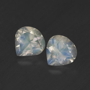 Achetez naturel ct blanc pierre de lune arc-en-ciel gems, en forme de poire, en provenance inde chez gemselect. en stock, livraison internationale!