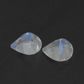 Achetez naturel ct blanc pierre de lune arc-en-ciel gems, en forme de poire, en provenance inde chez gemselect. en stock, livraison internationale!