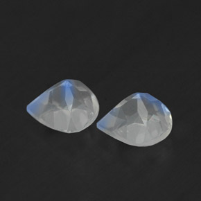 Achetez naturel ct blanc pierre de lune arc-en-ciel gems, en forme de poire, en provenance inde chez gemselect. en stock, livraison internationale!