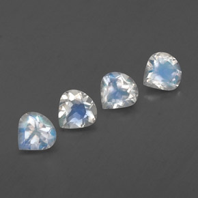 Achetez naturel 1,49ct blanc pierre de lune arc-en-ciel gems, en forme de poire, en provenance inde chez gemselect. en stock, livraison internationale!