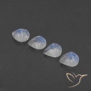 Shop natural 1.56ct Blanc bleuâtre Pierre de lune arc-en-ciel gems, En forme de poire, from Inde at GemSelect. In stock, global shipping!