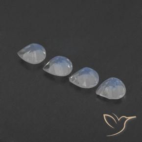Shop natural 1.50ct Blanc bleuâtre Pierre de lune arc-en-ciel gems, En forme de poire, from Inde at GemSelect. In stock, global shipping!