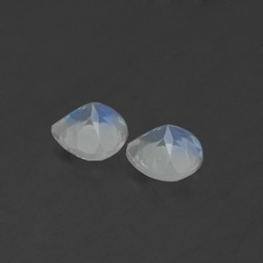 Achetez naturel ct blanc pierre de lune arc-en-ciel gems, en forme de poire, en provenance inde chez gemselect. en stock, livraison internationale!