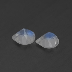 Achetez naturel ct blanc pierre de lune arc-en-ciel gems, en forme de poire, en provenance inde chez gemselect. en stock, livraison internationale!