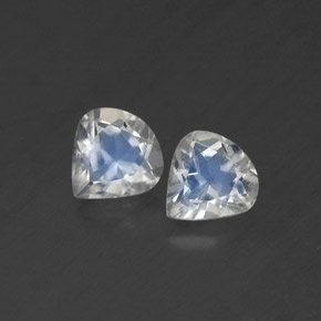 Achetez naturel ct blanc pierre de lune arc-en-ciel gems, en forme de poire, en provenance inde chez gemselect. en stock, livraison internationale!