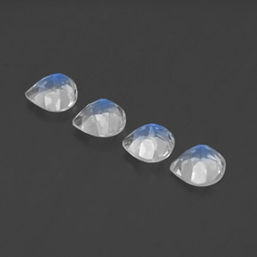 Achetez naturel 1,64ct blanc pierre de lune arc-en-ciel gems, en forme de poire, en provenance inde chez gemselect. en stock, livraison internationale!