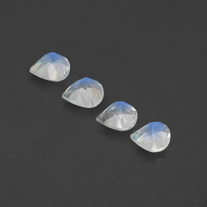 Achetez naturel 1,37ct blanc pierre de lune arc-en-ciel gems, en forme de poire, en provenance inde chez gemselect. en stock, livraison internationale!