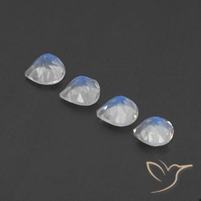 Shop natural 1.53ct Blanc bleuâtre Pierre de lune arc-en-ciel gems, En forme de poire, from Inde at GemSelect. In stock, global shipping!