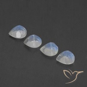 Shop natural 1.70ct Blanc bleuâtre Pierre de lune arc-en-ciel gems, En forme de poire, from Inde at GemSelect. In stock, global shipping!