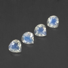Achetez naturel 1,37ct blanc pierre de lune arc-en-ciel gems, en forme de poire, en provenance inde chez gemselect. en stock, livraison internationale!