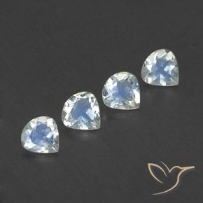 Shop natural 1.33ct Blanc bleuâtre Pierre de lune arc-en-ciel gems, En forme de poire, from Inde at GemSelect. In stock, global shipping!