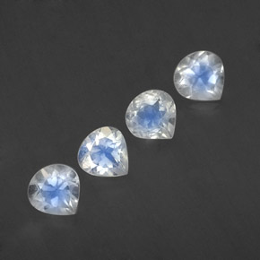 Achetez naturel 1,67ct blanc pierre de lune arc-en-ciel gems, en forme de poire, en provenance inde chez gemselect. en stock, livraison internationale!