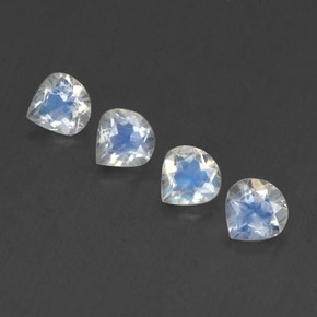 Achetez naturel 1,49ct blanc pierre de lune arc-en-ciel gems, en forme de poire, en provenance inde chez gemselect. en stock, livraison internationale!
