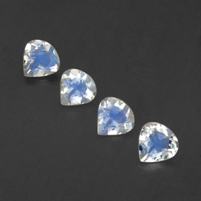 Achetez naturel 1,30ct blanc pierre de lune arc-en-ciel gems, en forme de poire, en provenance inde chez gemselect. en stock, livraison internationale!