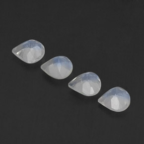 Achetez naturel 1,36ct blanc pierre de lune arc-en-ciel gems, en forme de poire, en provenance inde chez gemselect. en stock, livraison internationale!