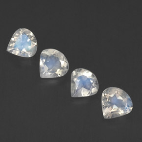 Achetez naturel 1,35ct blanc pierre de lune arc-en-ciel gems, en forme de poire, en provenance inde chez gemselect. en stock, livraison internationale!