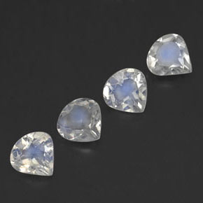 Achetez naturel 1.33ct Blanc bleuâtre Pierre de lune arc-en-ciel gems, En forme de poire, En provenance Inde chez GemSelect. En stock, livraison internationale!