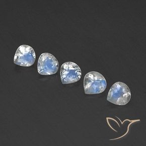 Shop natural 1.82ct Blanc bleuâtre Pierre de lune arc-en-ciel gems, En forme de poire, from Inde at GemSelect. In stock, global shipping!