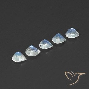 Shop natural 1.82ct Blanc bleuâtre Pierre de lune arc-en-ciel gems, En forme de poire, from Inde at GemSelect. In stock, global shipping!