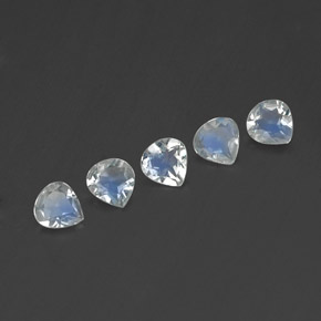 Achetez naturel 1,17ct blanc pierre de lune arc-en-ciel gems, en forme de poire, en provenance inde chez gemselect. en stock, livraison internationale!