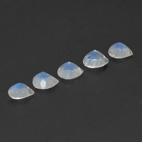 Achetez naturel ct blanc pierre de lune arc-en-ciel gems, en forme de poire, en provenance inde chez gemselect. en stock, livraison internationale!