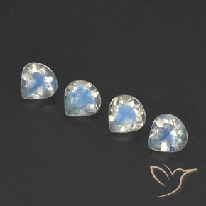Shop natural 1.30ct Blanc bleuâtre Pierre de lune arc-en-ciel gems, En forme de poire, from Inde at GemSelect. In stock, global shipping!