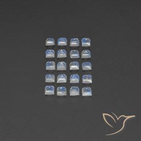 Shop natural 3.10ct Blanc bleuâtre Pierre de lune arc-en-ciel gems, Carré, from Inde at GemSelect. In stock, global shipping!