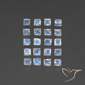 Shop natural 2.86ct Blanc bleuâtre Pierre de lune arc-en-ciel gems, Carré, from Inde at GemSelect. In stock, global shipping!