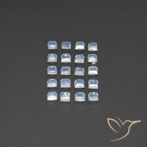 Shop natural 2.86ct Blanc bleuâtre Pierre de lune arc-en-ciel gems, Carré, from Inde at GemSelect. In stock, global shipping!