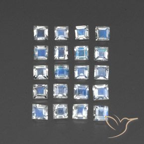 Shop natural 2.27ct Blanc bleuâtre Pierre de lune arc-en-ciel gems, Carré, from Inde at GemSelect. In stock, global shipping!