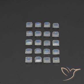Shop natural 2.87ct Blanc bleuâtre Pierre de lune arc-en-ciel gems, Carré, from Inde at GemSelect. In stock, global shipping!