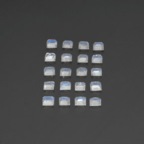Achetez naturel 2,28ct blanc pierre de lune arc-en-ciel gems, carré, en provenance inde chez gemselect. en stock, livraison internationale!